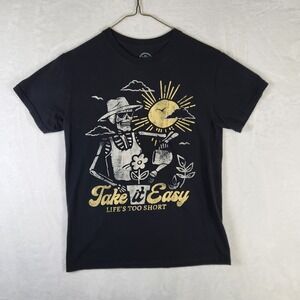 Mens Black Graphic T-Shirt Skeleton Gardener Take It Easy Short Sleeve Small‎